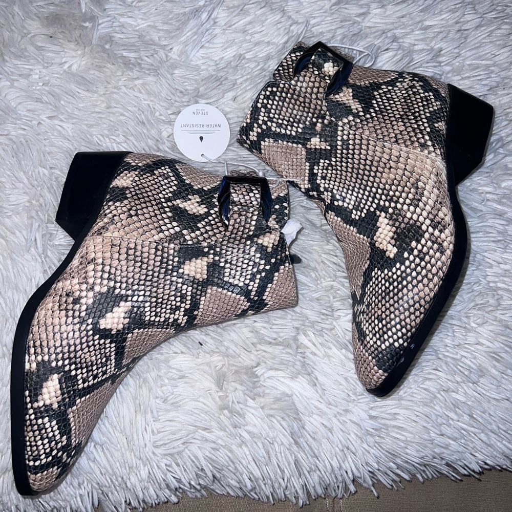 NWT Snakeskin Booties